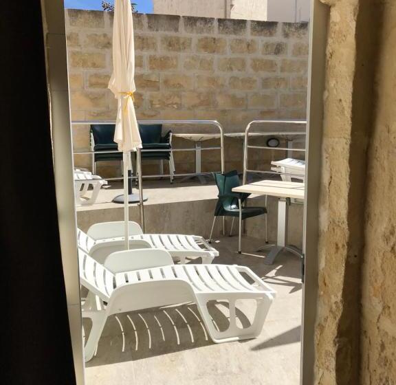 اتاق استاندارد اینتریور, The Cloisters Bed And Breakfast
