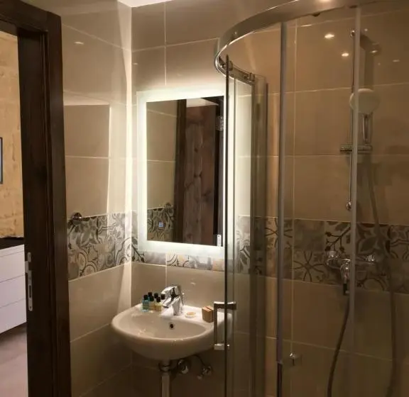 اتاق استاندارد اینتریور, The Cloisters Bed And Breakfast