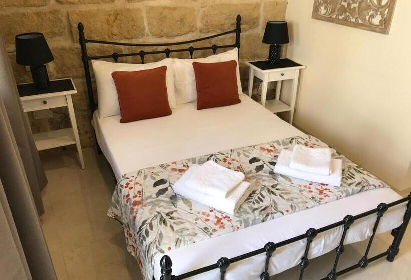 اتاق استاندارد اینتریور, The Cloisters Bed And Breakfast