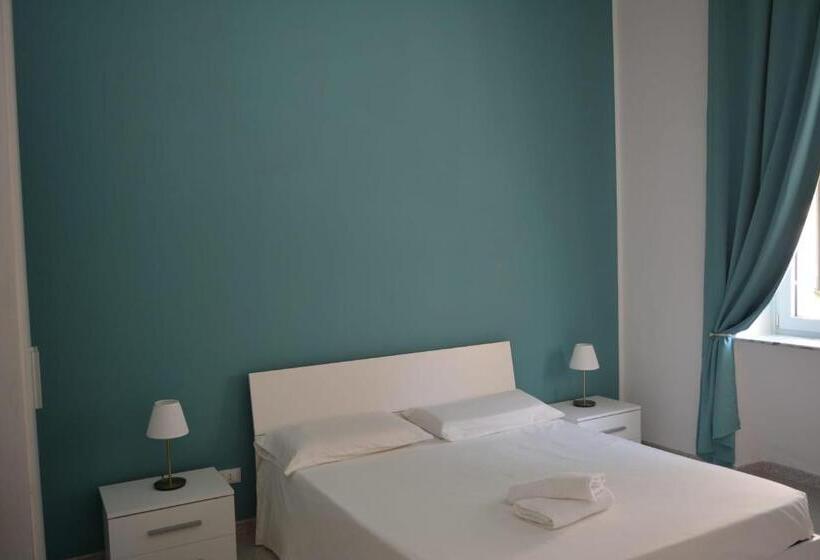 Номер Стандарт Вид на Сад, A Due Passi Dal Mare B&b