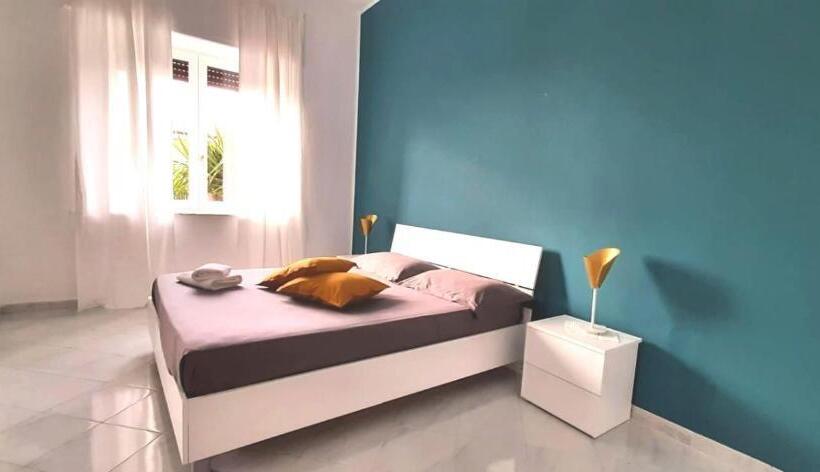 オーシャンビューファミリールーム, A Due Passi Dal Mare B&b