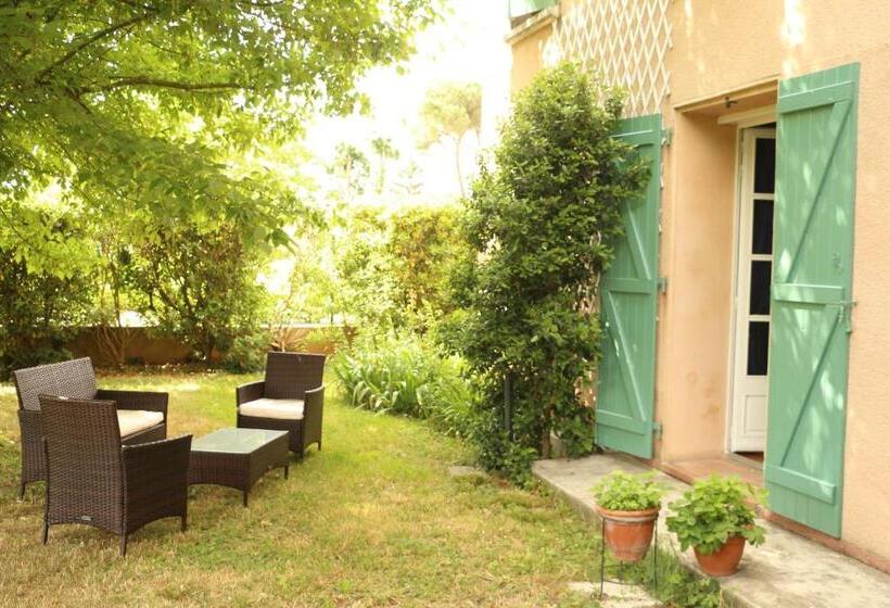 غرفة قياسية, La Closerie De L Autan