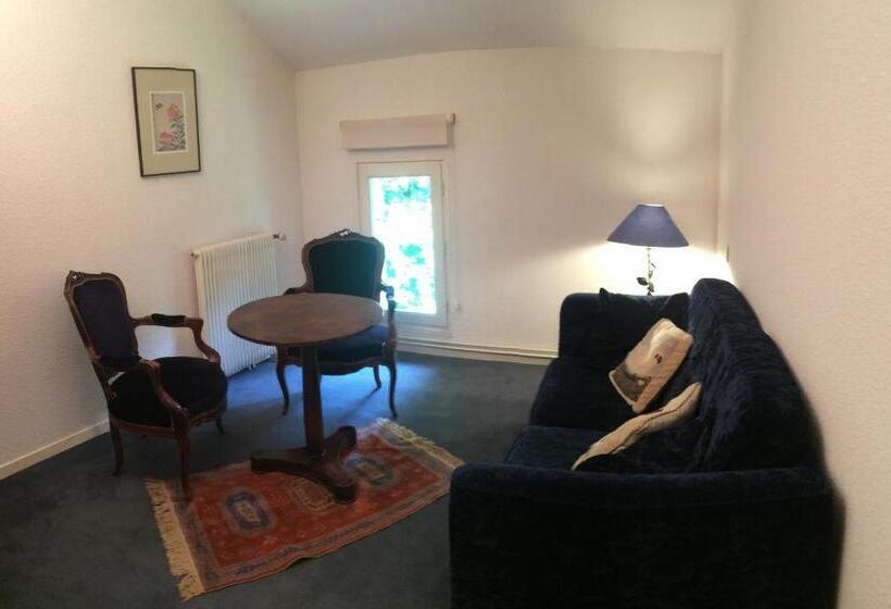 جناح عائلي, La Closerie De L Autan