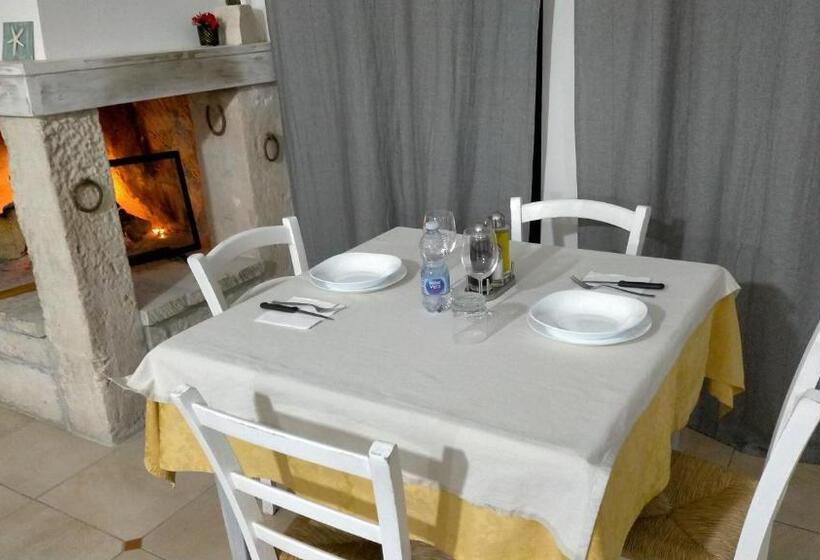 Superior Rum, Twin Tails