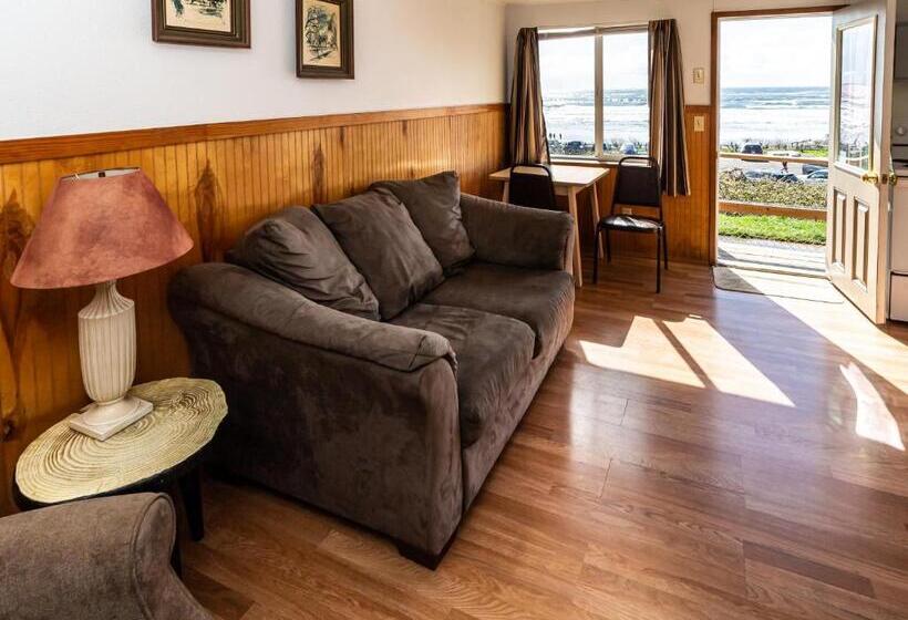 חדר דלוקס, Oceanside Ocean Front Cabins