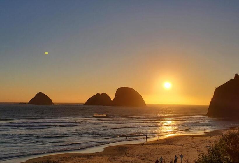 סטודיו סטנדרטי נוף לים, Oceanside Ocean Front Cabins