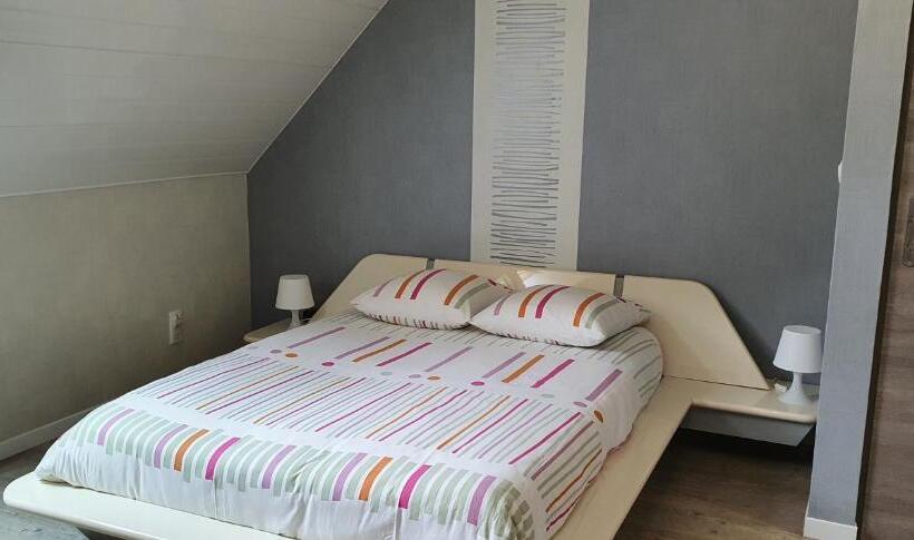 חדר סטנדרט שתי מיטות זוגיות, Suite Parentale Du Relais De Drugy