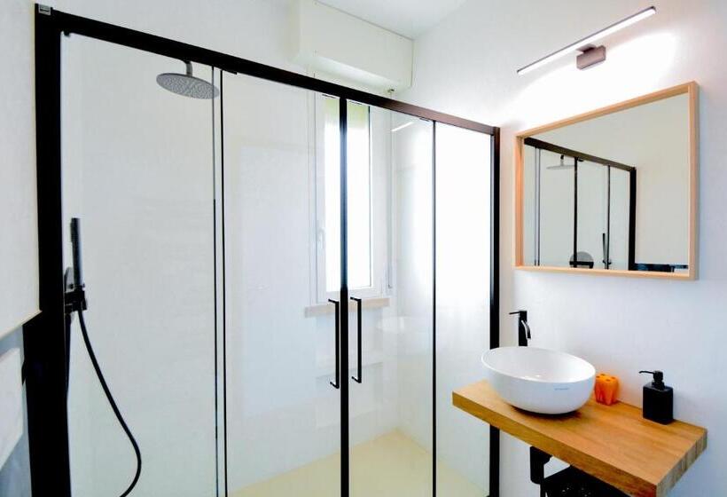 带2个卧室的套房, Prime Blue Suite Appartamenti Con Jacuzzi Privata