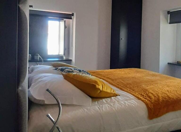 غرفة قياسية, Taska Vila Velha