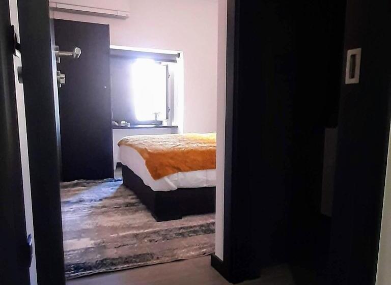 غرفة قياسية, Taska Vila Velha