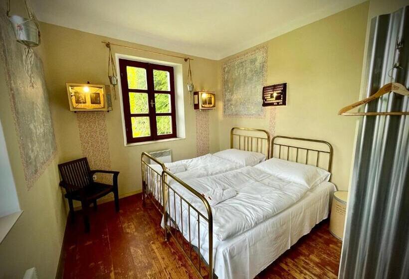 חדר סטנדרט, Haraburdi® Recyclart