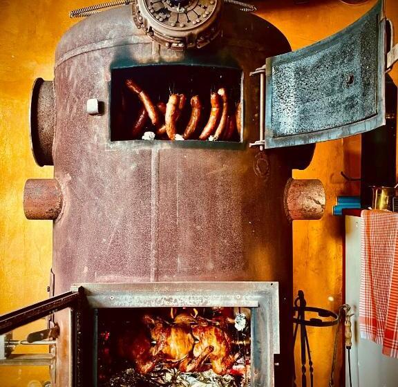 וילה בת חדר שינה 1, Haraburdi® Recyclart