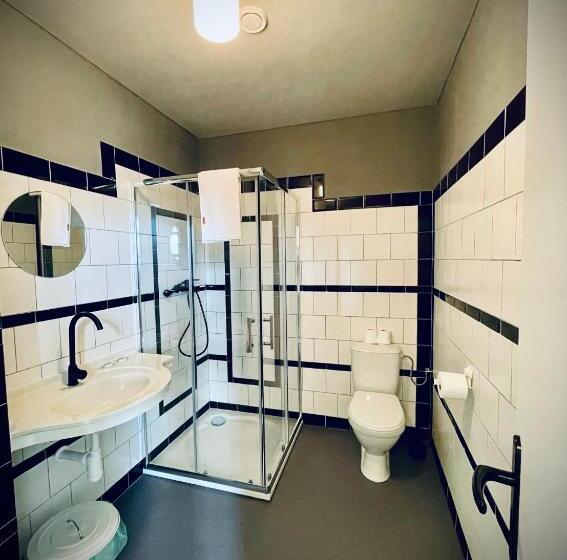 חדר סטנדרט לשלושה, Haraburdi® Recyclart