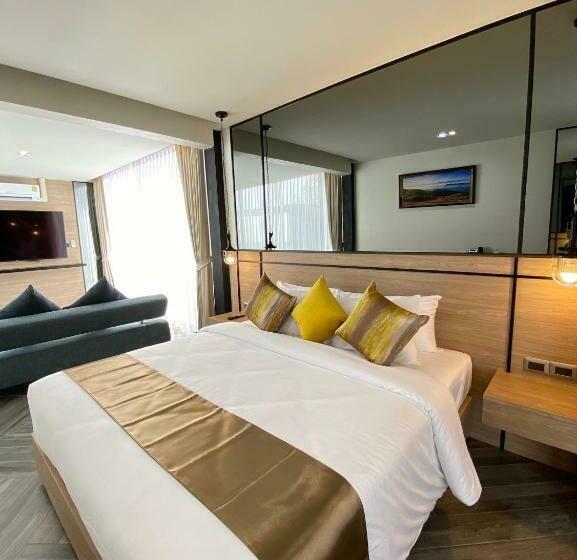 غرفة ديلوكس, The Gold Living Life