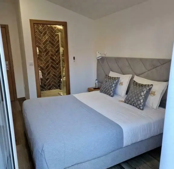 اتاق استاندارد با بالکن, Soldouro Train Suites