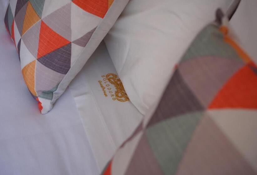 غرفة قياسية مزوَّدة بشُرفة, Soldouro Train Suites