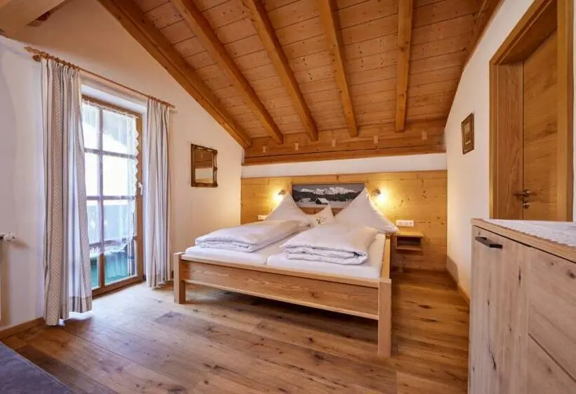バルコニー付きスタンダードトリプルルーム, Appartements Gasthof Schleifmühle Unterammergau