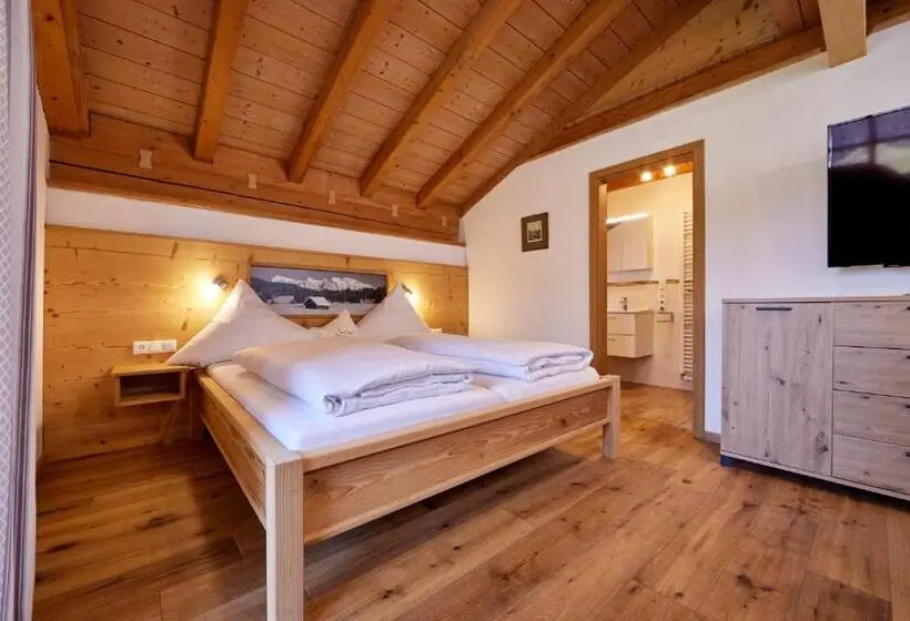 バルコニー付きスタンダードトリプルルーム, Appartements Gasthof Schleifmühle Unterammergau