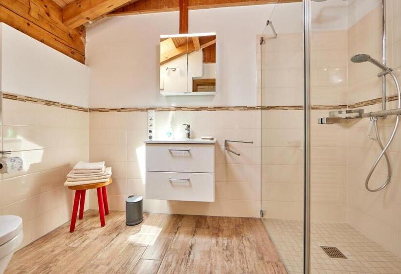 Четырехместный Номер Стандарт с Балконом, Appartements Gasthof Schleifmühle Unterammergau
