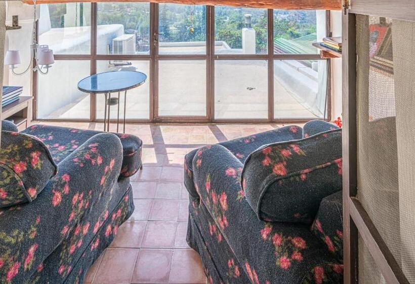 デラックスジュニアスイート, Robby S Ibiza