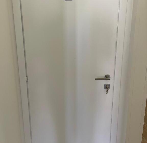 Номер Economy, Casa Crispi