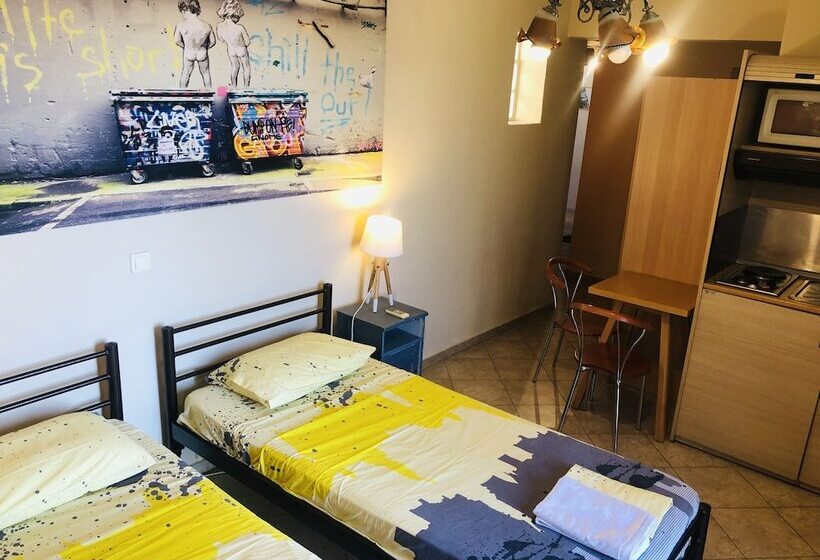 Habitació Estàndard, Studios Arabas