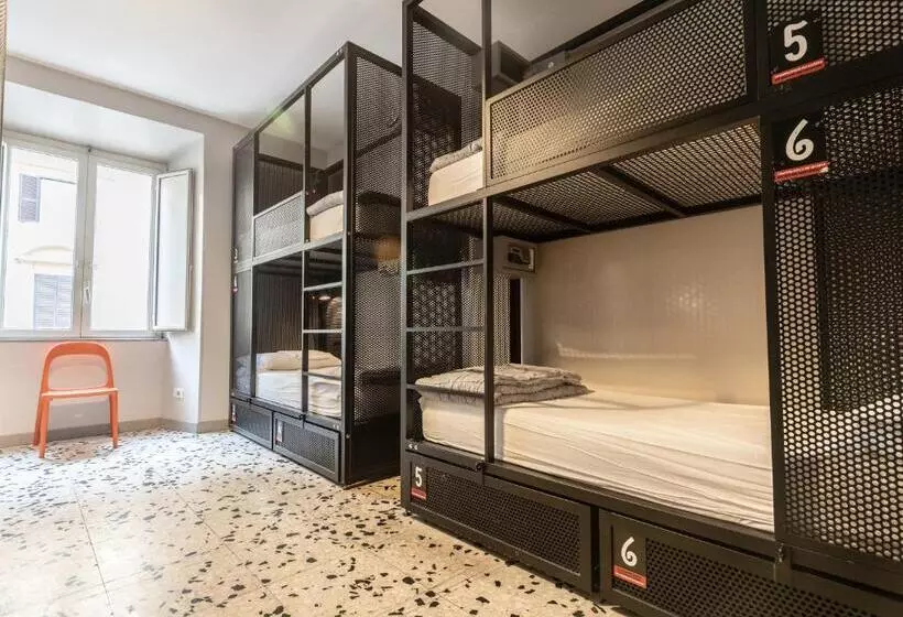 اتاق استاندارد چهار تخته, Yellowsquare Rome
