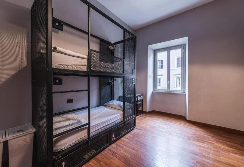 חדר סטנדרט לארבעה, Yellowsquare Rome