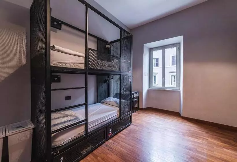 اتاق استاندارد چهار تخته, Yellowsquare Rome