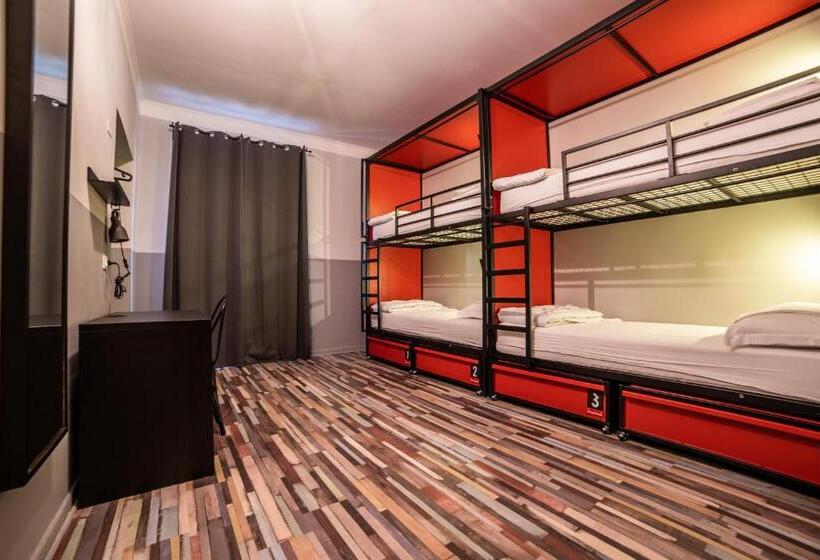 חדר סטנדרט לארבעה, Yellowsquare Rome