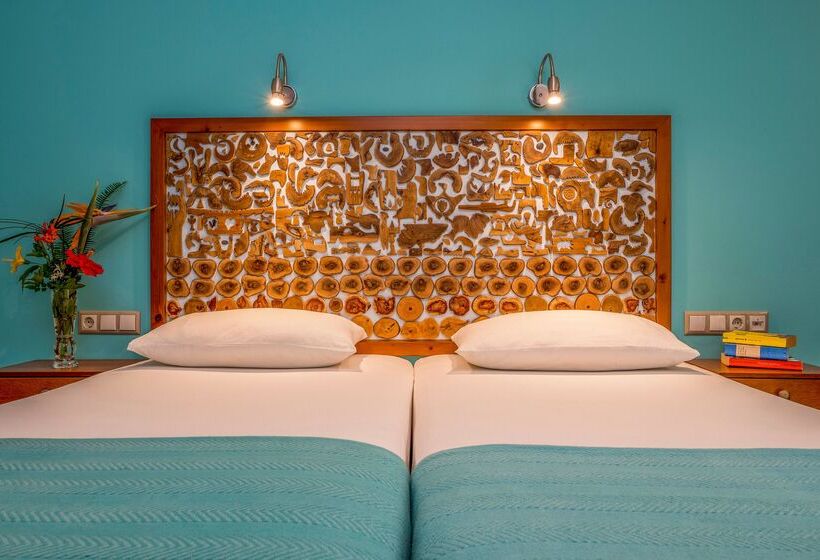 スーペリアールーム, Aris Boutique