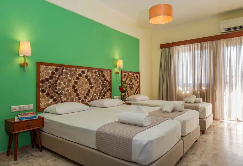 スーペリアトリプルルーム, Aris Boutique