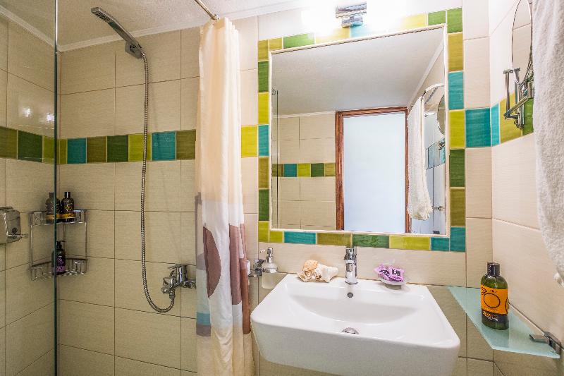 スーペリアトリプルルーム, Aris Boutique