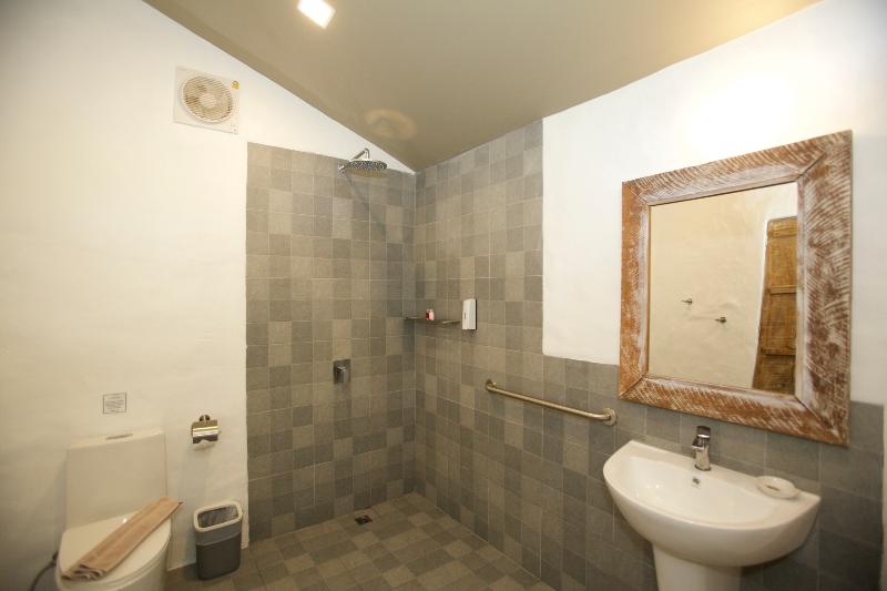 スーペリアールーム, Aris Boutique