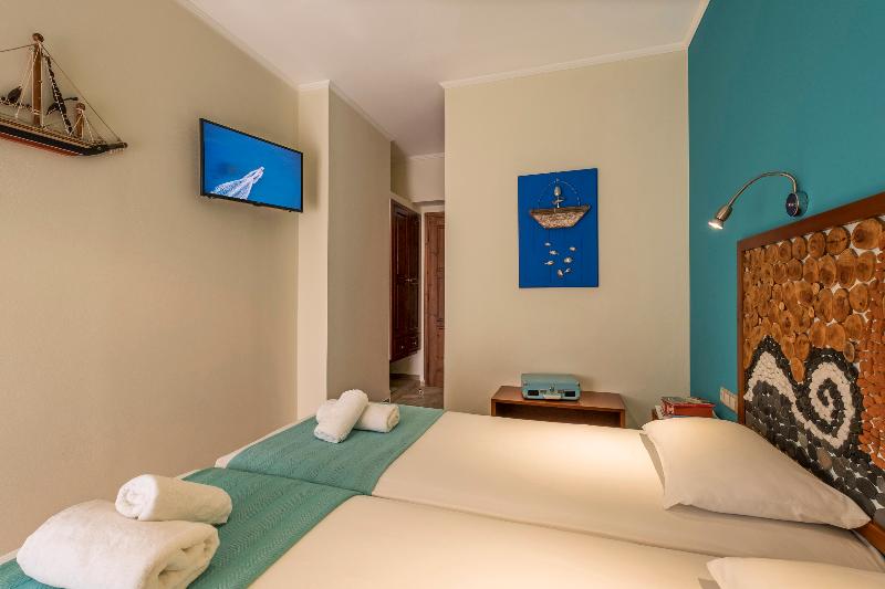 スーペリアールーム, Aris Boutique