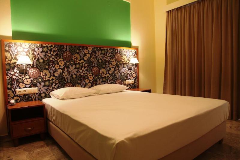 スーペリアールーム, Aris Boutique