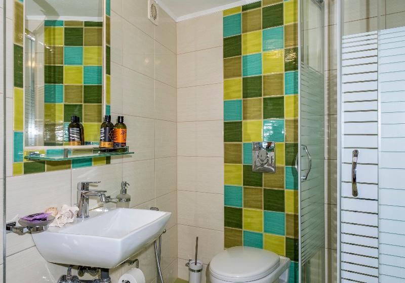 スーペリアールーム, Aris Boutique