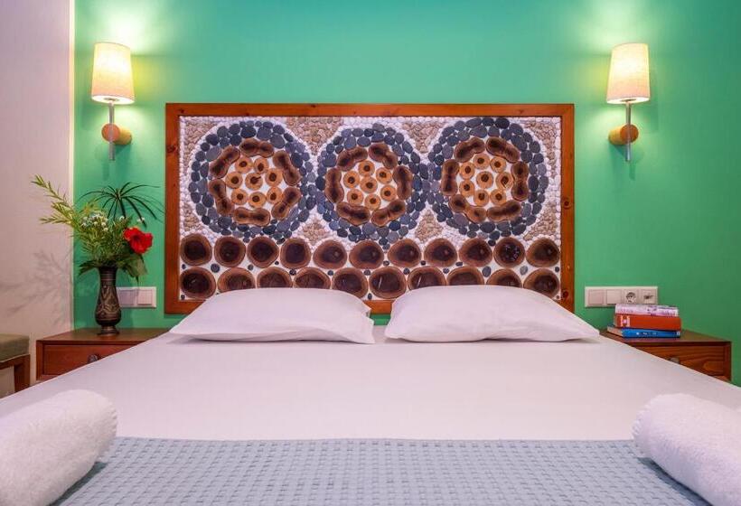 スーペリアトリプルルーム, Aris Boutique