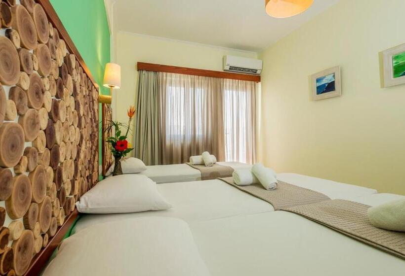 スーペリアトリプルルーム, Aris Boutique