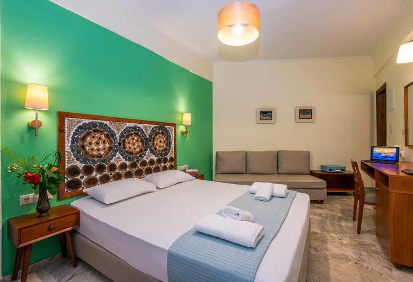 スーペリアトリプルルーム, Aris Boutique