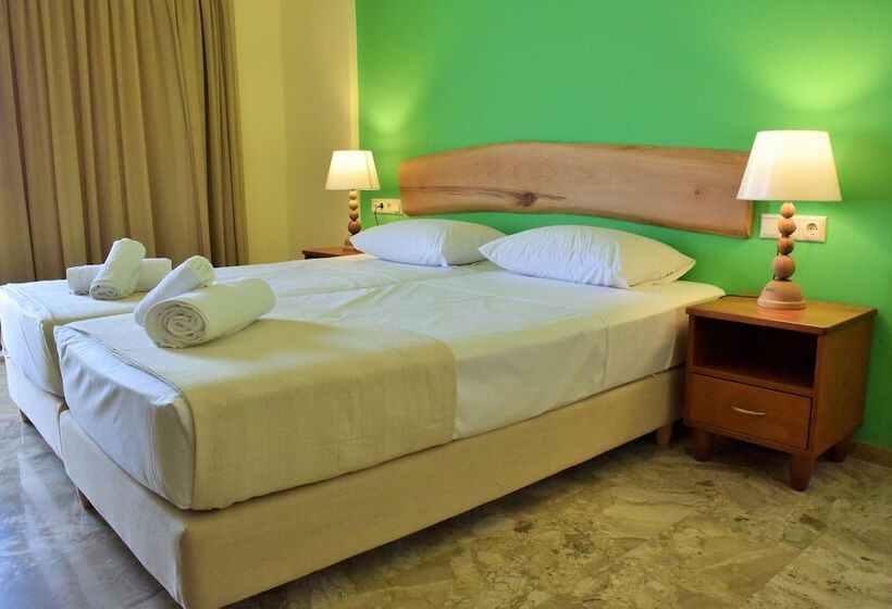 スーペリアールーム, Aris Boutique