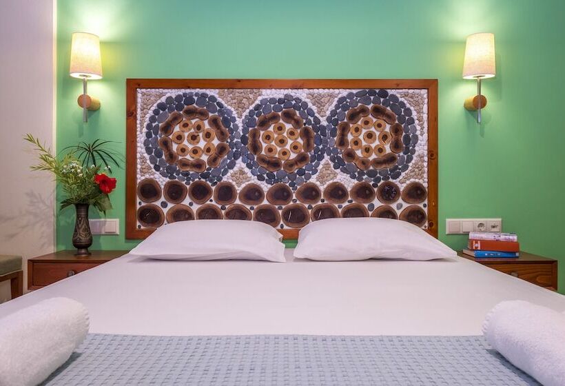 スーペリアトリプルルーム, Aris Boutique