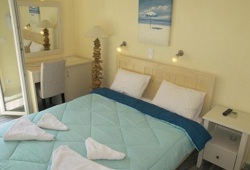 스탠다드 룸, Captain Manolis