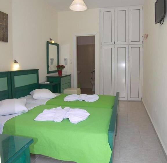 스탠다드 룸, Captain Manolis