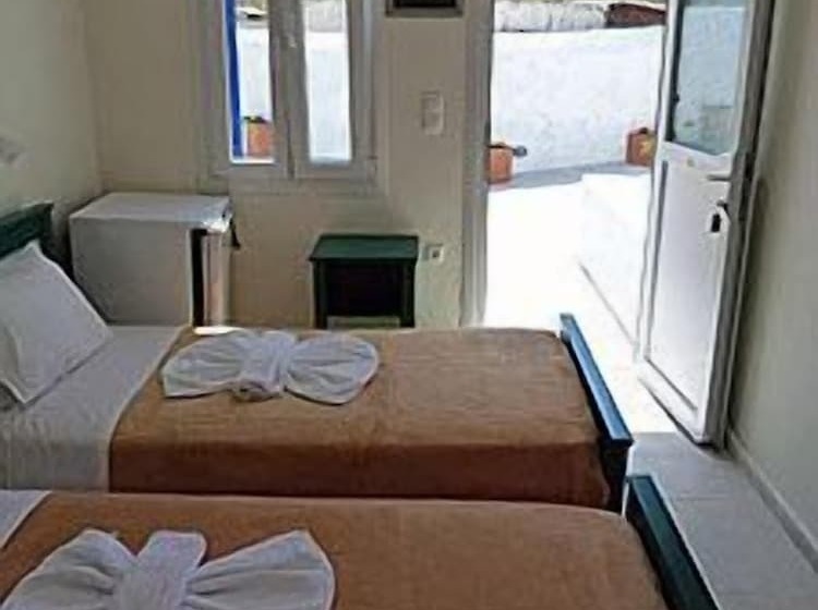 스탠다드 룸, Captain Manolis