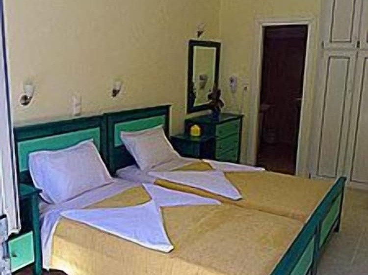 스탠다드 룸, Captain Manolis