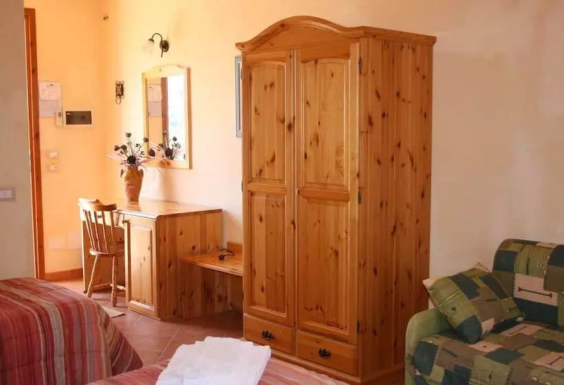 اتاق استاندارد یک نفره, Il Cortile