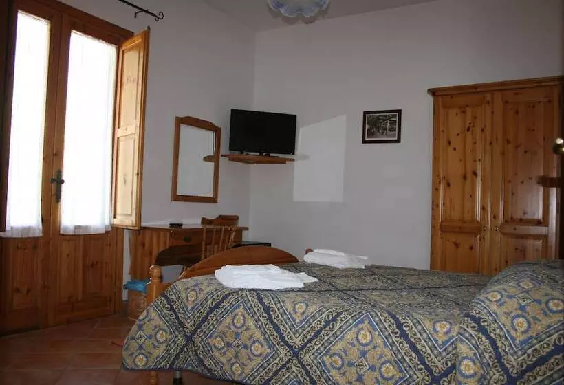 اتاق استاندارد یک نفره, Il Cortile