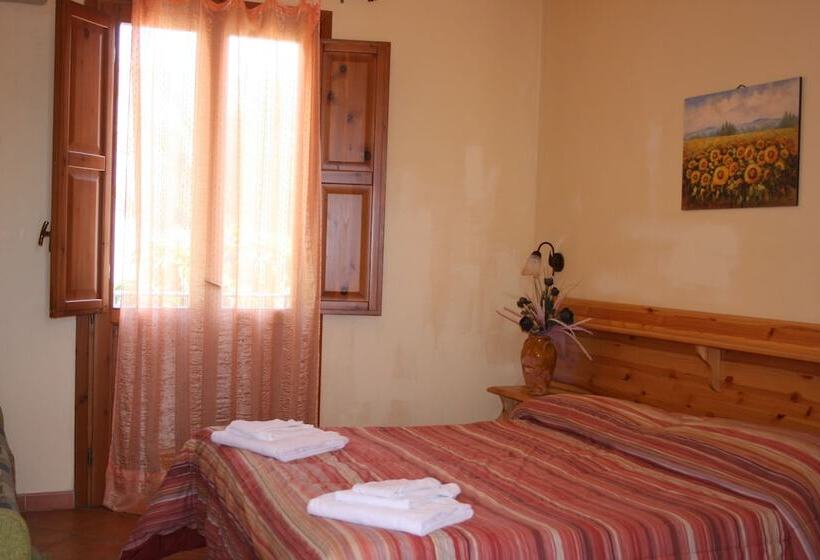 标准单人间, Il Cortile