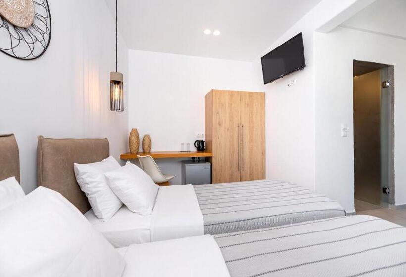 חדר סופריור, Kalisperis